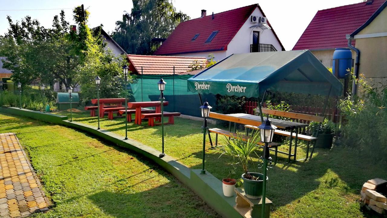 פוניארצוושהג' Dolce Villa Balaton מראה חיצוני תמונה
