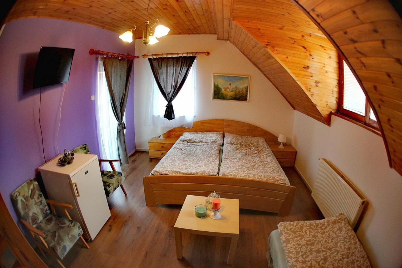 פוניארצוושהג' Dolce Villa Balaton מראה חיצוני תמונה