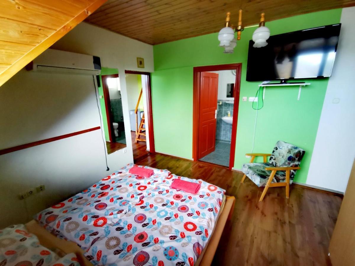 פוניארצוושהג' Dolce Villa Balaton מראה חיצוני תמונה